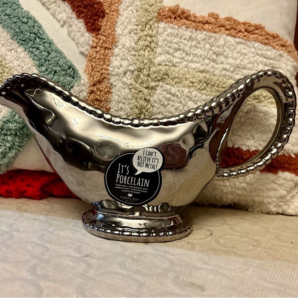 Brand New Porcelain Verona Gravy Boat